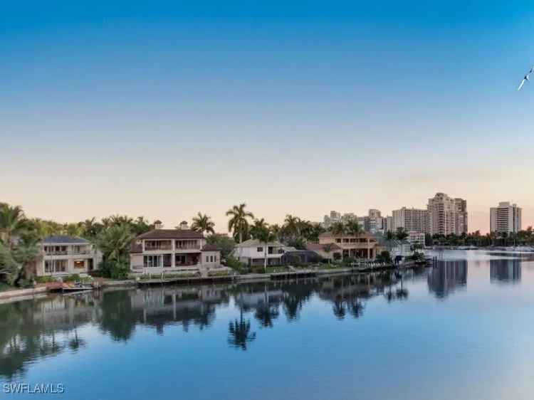 Land For Sale in 340, Pirates Bight, Naples, Florida