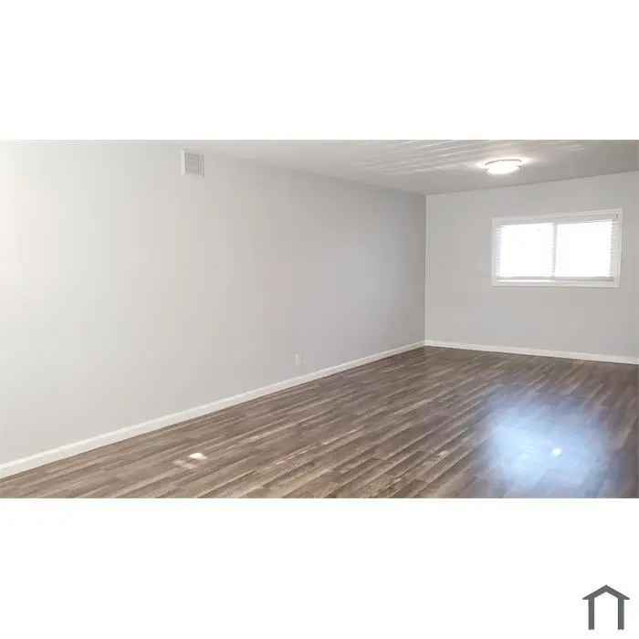 Multi-family house For Sale in 7008, Spencer Street, Oakland, California