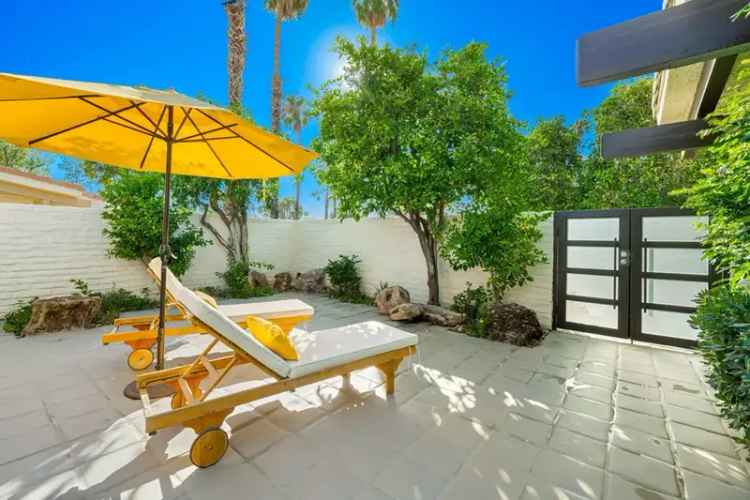 Single-family house For Sale in Indian Wells, California