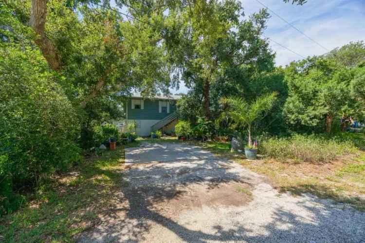 Single-family house For Sale in Saint Augustine Beach, Florida