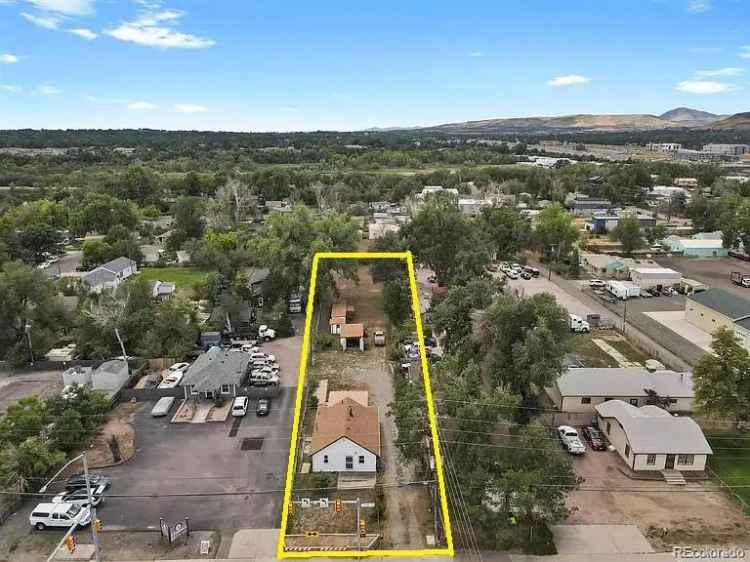 Single-family house For Sale in Wheat Ridge, Colorado