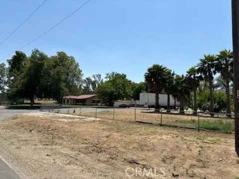 Single-family house For Sale in Perris, California