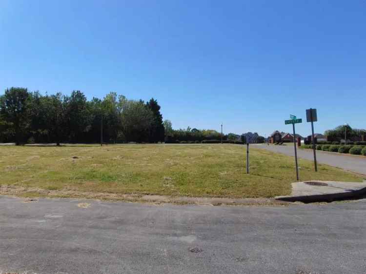 Land For Sale in Sheffield, Alabama