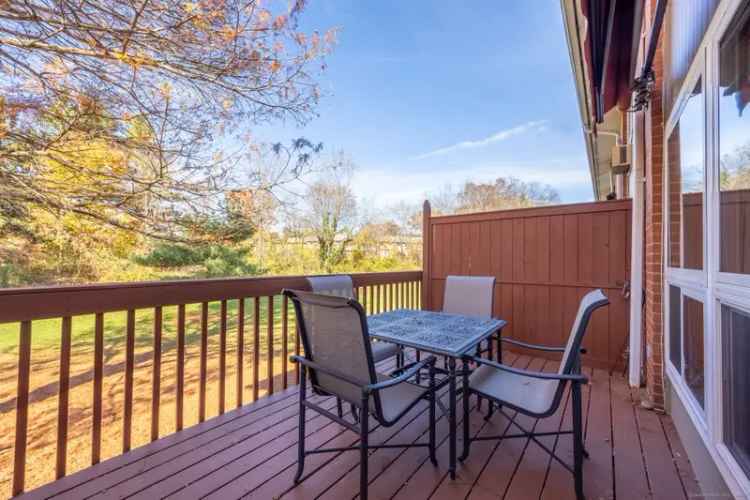 Condo For Sale in 121, Worth Avenue, Hamden, Connecticut