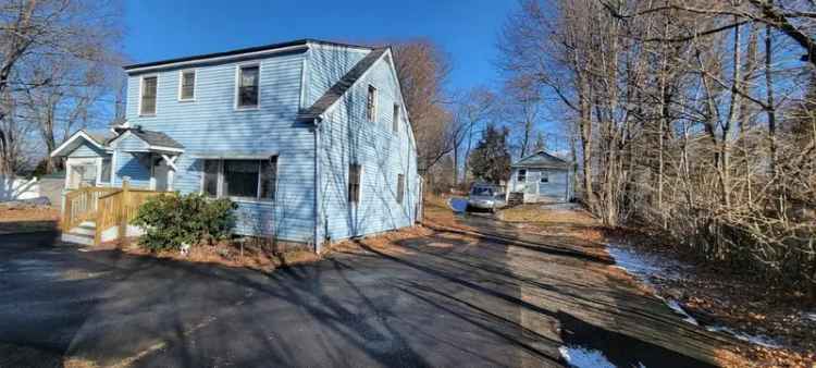 Multi-family house For Sale in 9, East Pembroke Road, Danbury, Connecticut