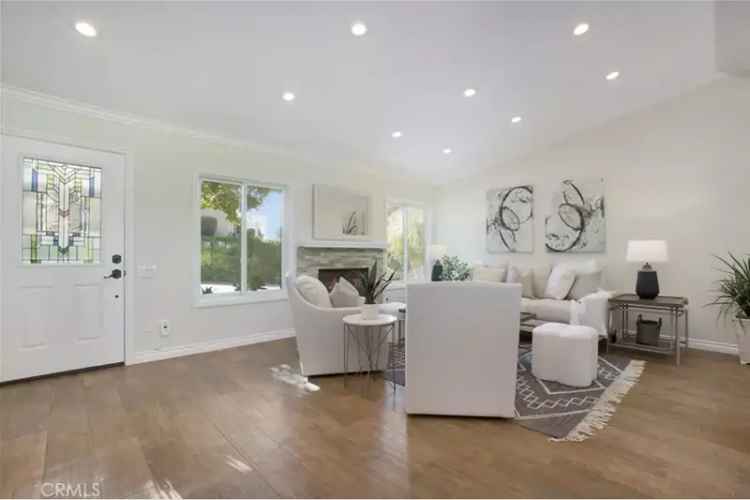 Single-family house For Sale in 27931, Calle Neruda, Mission Viejo, California