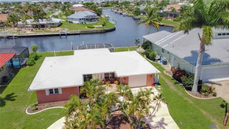 Single-family house For Sale in 270, Belaire Court, Punta Gorda, Florida