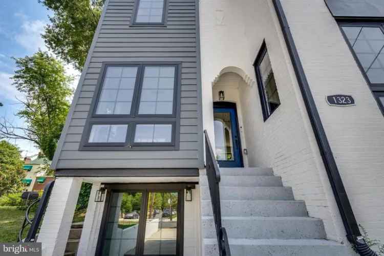 Single-family house For Sale in 1323, Shepherd Street Northeast, Washington, District of Columbia