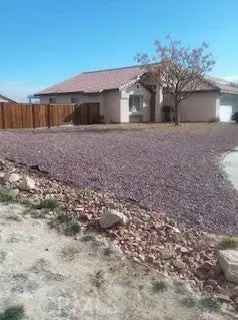 Single-family house For Sale in Adelanto, California