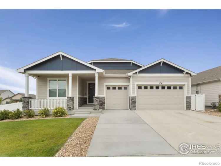 Single-family house For Sale in Windsor, Colorado