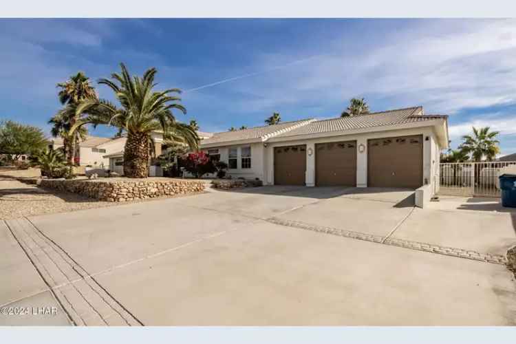 Single-family house For Sale in Lake Havasu City, Arizona