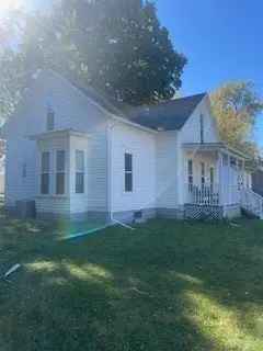 Single-family house For Sale in 509, East Monroe Street, Bloomington, Illinois