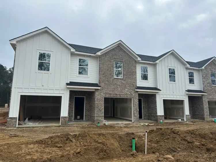 Luxury Townhomes in Richmond Hill GA - New Construction