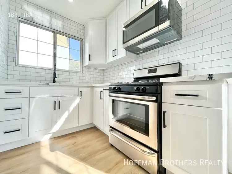 Remodeled Junior 1 Bedroom Apartment in Prime LA Location