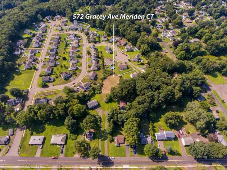 Land For Sale in 572, Gracey Avenue, Meriden, Connecticut