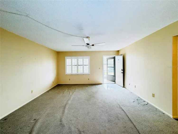 Condo For Sale in 4910, Bay Street Northeast, Saint Petersburg, Florida