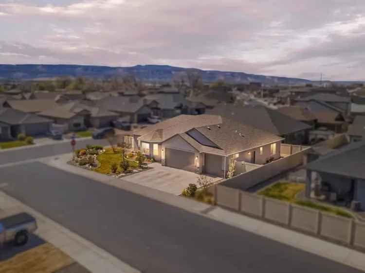 Single-family house For Sale in 2496, Solstice Lane, Grand Junction, Colorado