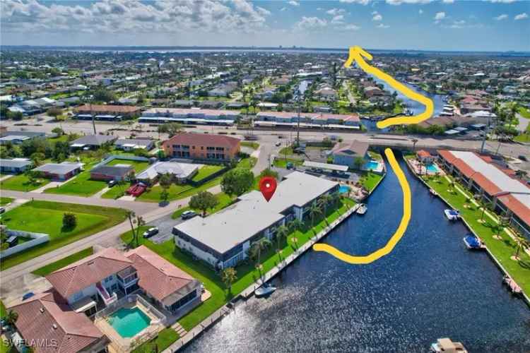 Condo For Sale in Cape Coral, Florida