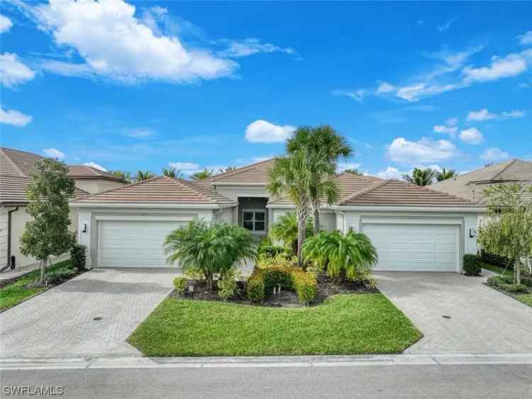 Single-family house For Sale in Bonita Springs, Florida