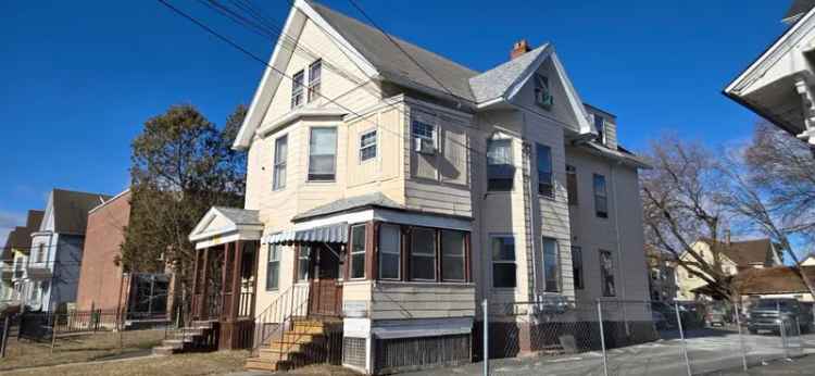 Multi-family house For Sale in 172, Bond Street, Hartford, Connecticut