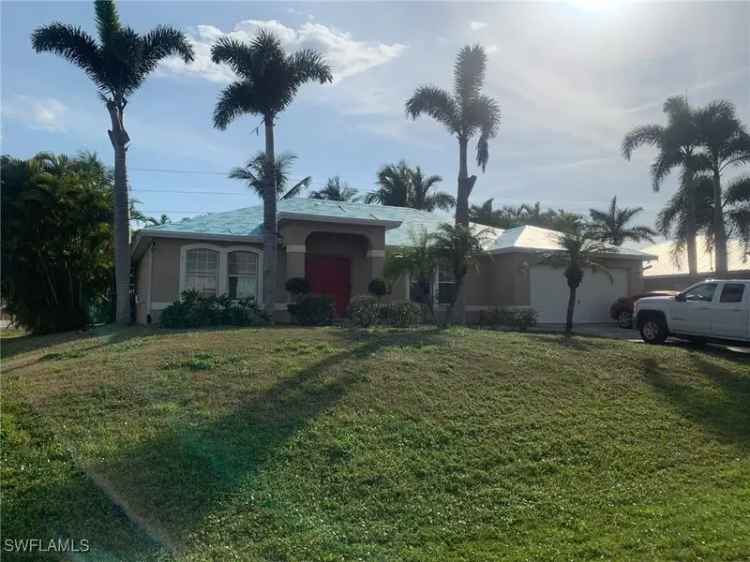 Single-family house For Sale in 2200, Northwest 8th Terrace, Cape Coral, Florida