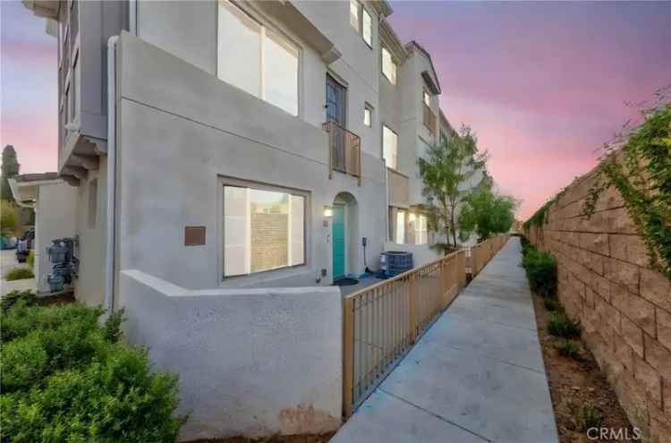 Condo For Sale in La Habra, California