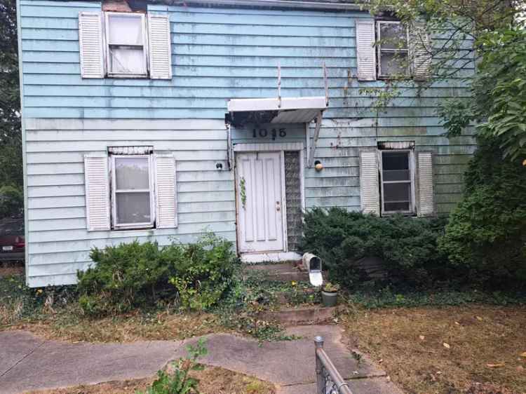 Single-family house For Sale in 1045, North Vanderburg Street, Gary, Indiana