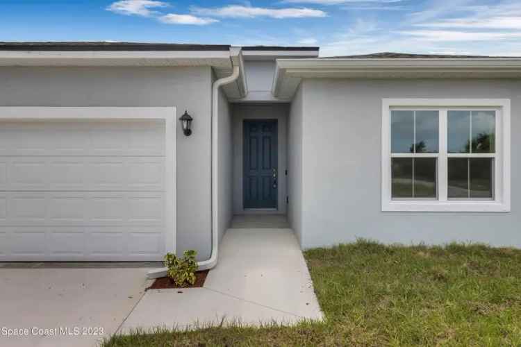 Single-family house For Sale in Palm Bay, Florida