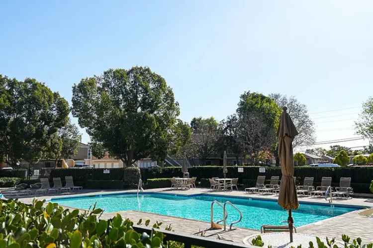 Condo For Sale in 10452, West Briar Oaks Drive, Stanton, California