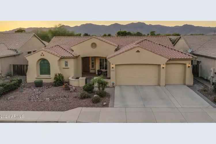 Single-family house For Sale in 8338, North 180th Drive, Waddell, Arizona