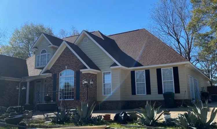 Single-family house For Sale in 3308, Hamilton Road, Opelika, Alabama