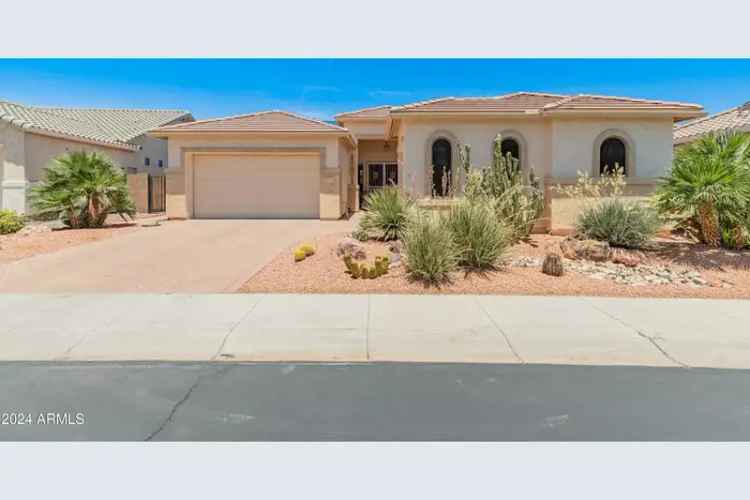 Single-family house For Sale in 18226, West Stinson Drive, Surprise, Arizona