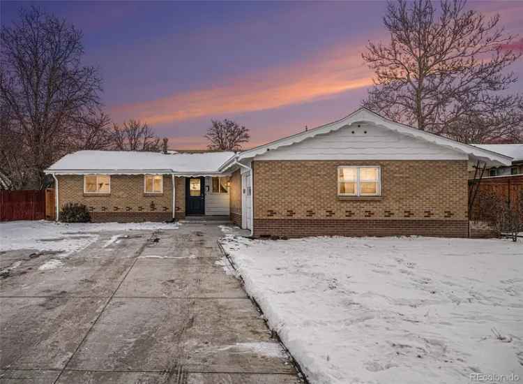 House For Sale in 460, Iola Street, Aurora, Colorado