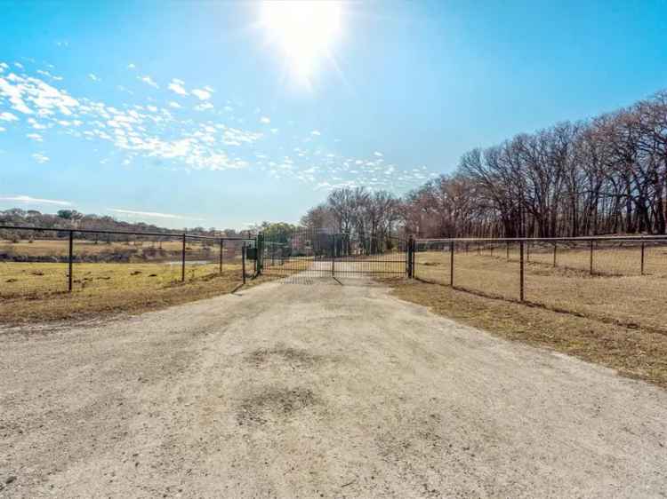 Single-family house For Rent in 1752, Lakefront Drive, Texas