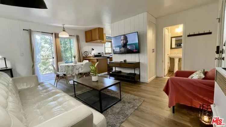 Single-family house For Sale in 29160, Arrowhead Drive, Lake Arrowhead, California