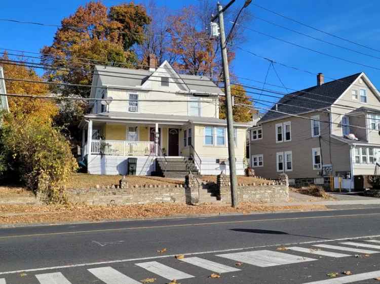 Multi-family house For Sale in 73-1/2-75, Osborne Street, Danbury, Connecticut