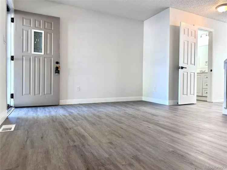 Condo For Sale in 18356, East Arizona Avenue, Aurora, Colorado