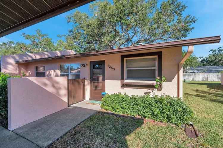 Single-family house For Sale in Saint Petersburg, Florida