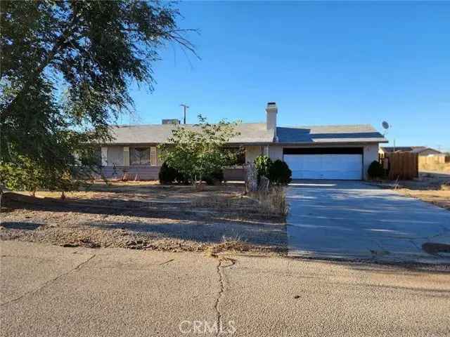 Single-family house For Sale in California City, California