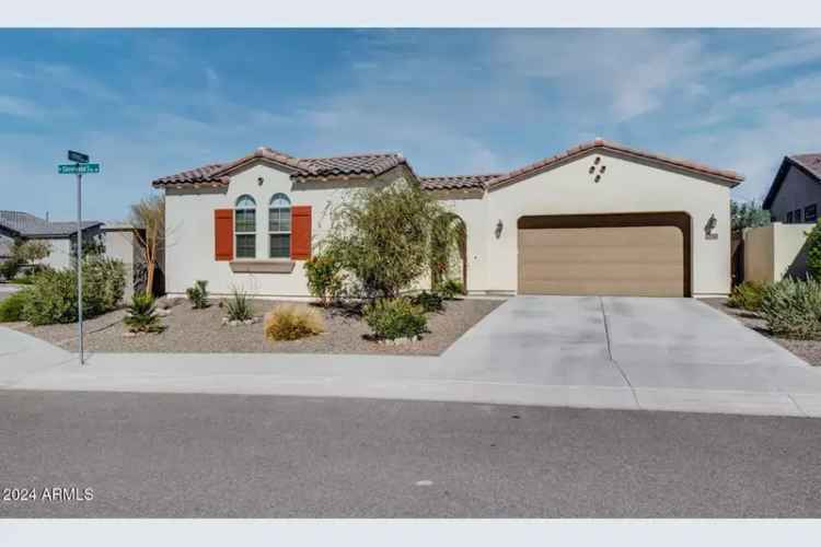 Single-family house For Sale in 17910, West Silverwood Drive, Goodyear, Arizona