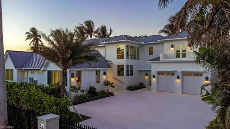 Single-family house For Sale in 55, 13th Avenue South, Naples, Florida