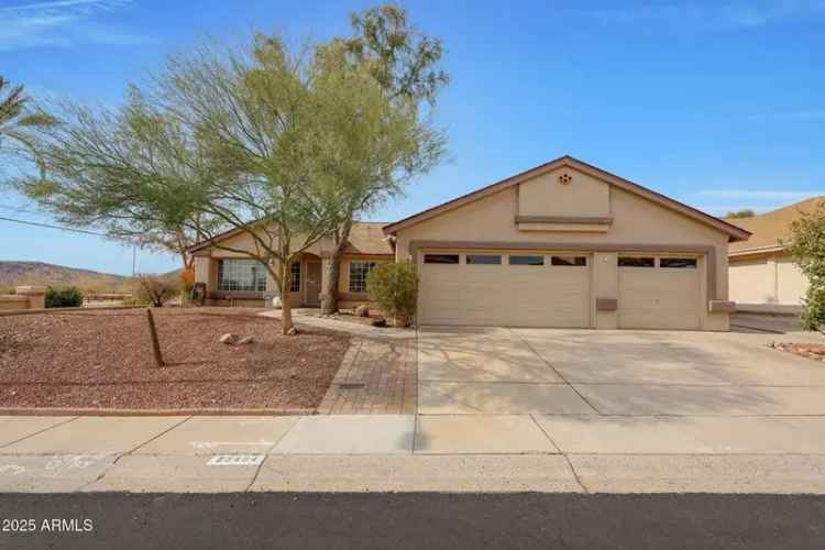 Single-family house For Sale in 23404, North 45th Avenue, Glendale, Arizona