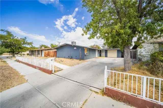 Single-family house For Sale in Lancaster, California