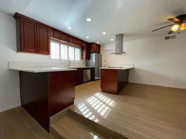 Luxury Pet-Friendly Home in Sacramento College Greens