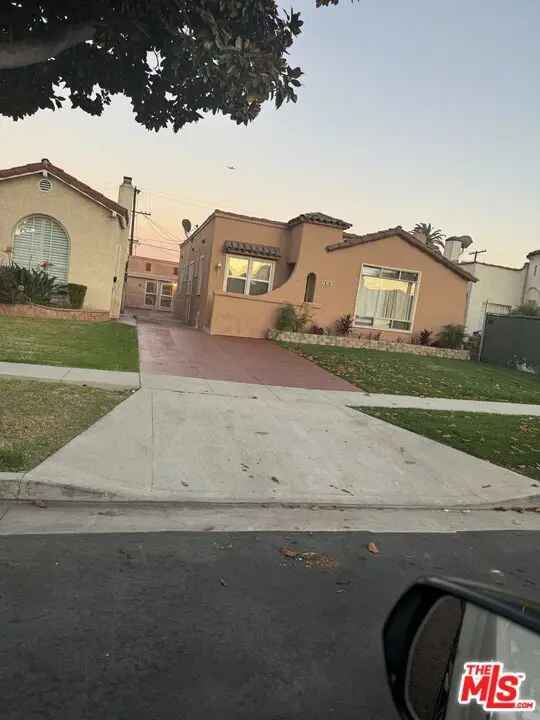 Single-family house For Sale in Gardena, California