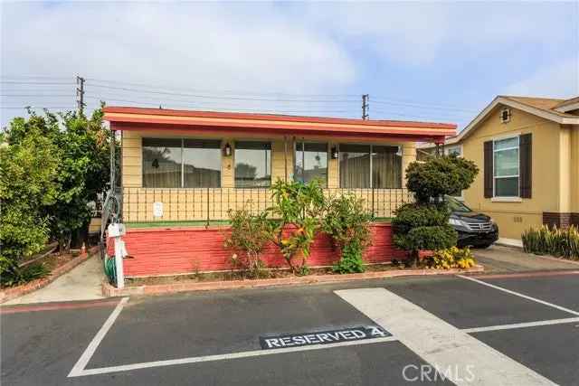 Single-family house For Sale in 3050, West Ball Road, Anaheim, California