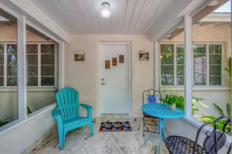 Single-family house For Sale in 839, 40th Street, Sarasota, Florida