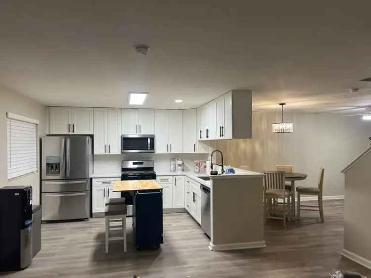 4bd 2.5ba Home Near Merced College and UC Merced