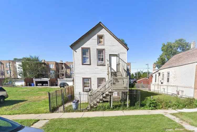 Multi-family house For Sale in 1818, South Komensky Avenue, Chicago, Illinois