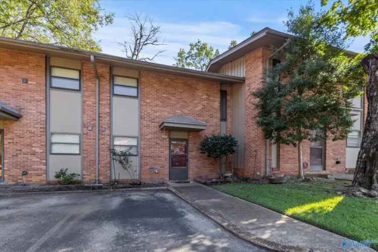 Condo For Sale in 2223, Colony Drive Southwest, Huntsville, Alabama